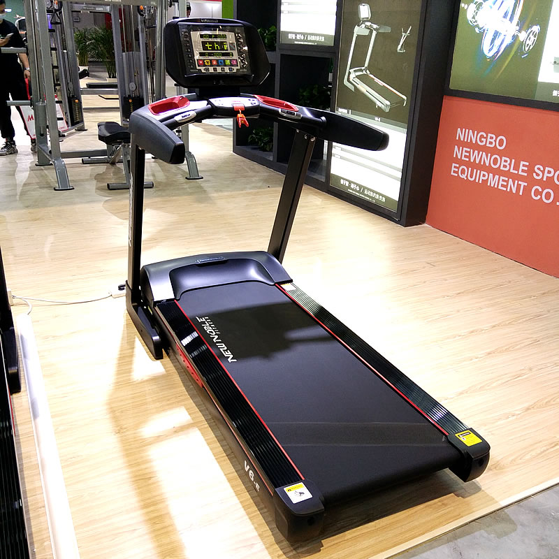 新贵族跑步机 XG-V6E 实物拍摄